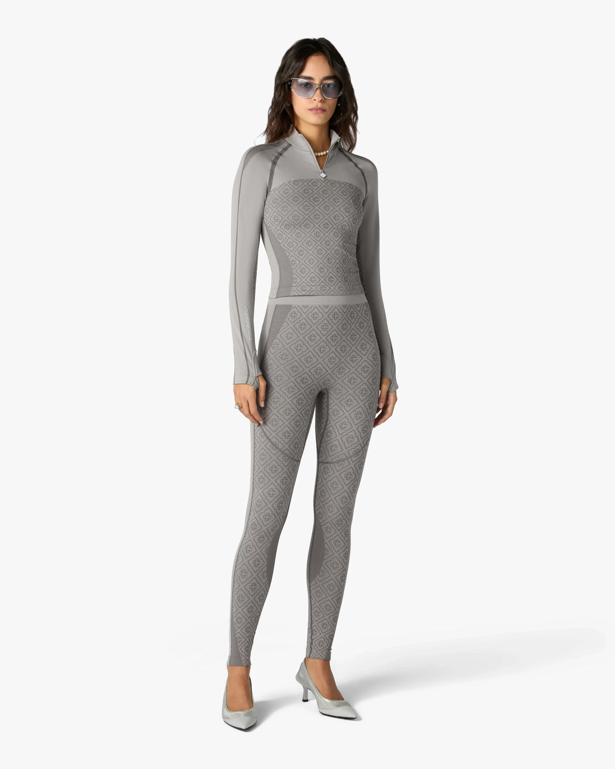 CASABLANCA LIGHT GREY SEAMLESS MONOGRAM LONG SLEEVE TOP — vista 2