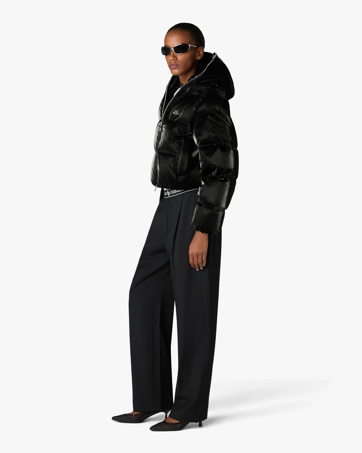 CASABLANCA BLACK LACQUERED CROPPED NYLON PUFFER DOWN JACKET — vista 2