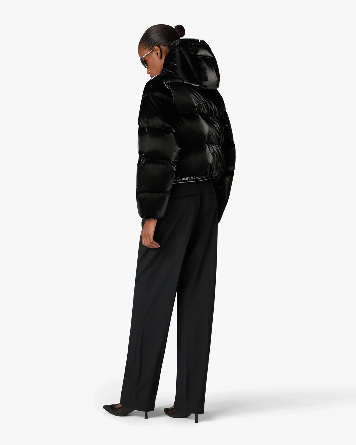 CASABLANCA BLACK LACQUERED CROPPED NYLON PUFFER DOWN JACKET — vista 3
