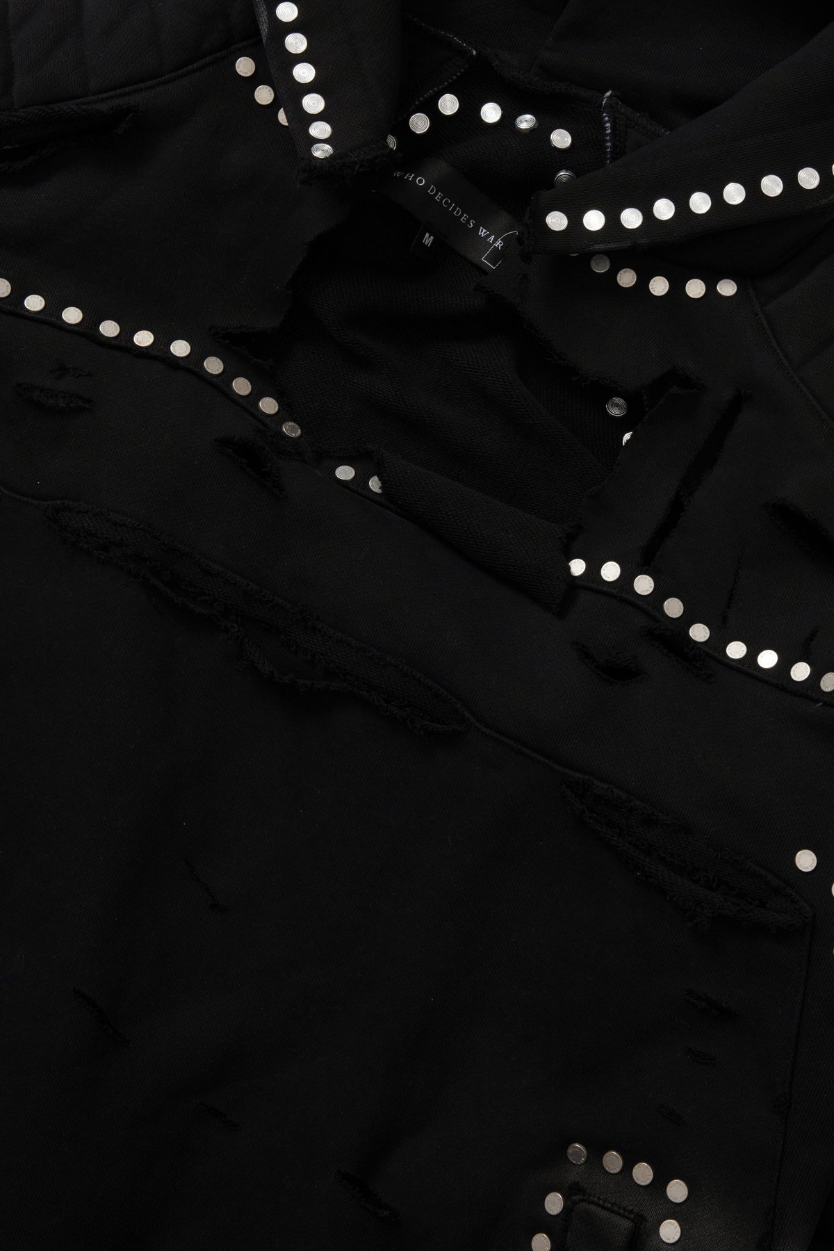 WHO DECIDES WAR HARDWARE AMOUR HOODED PULLOVER — vista 2