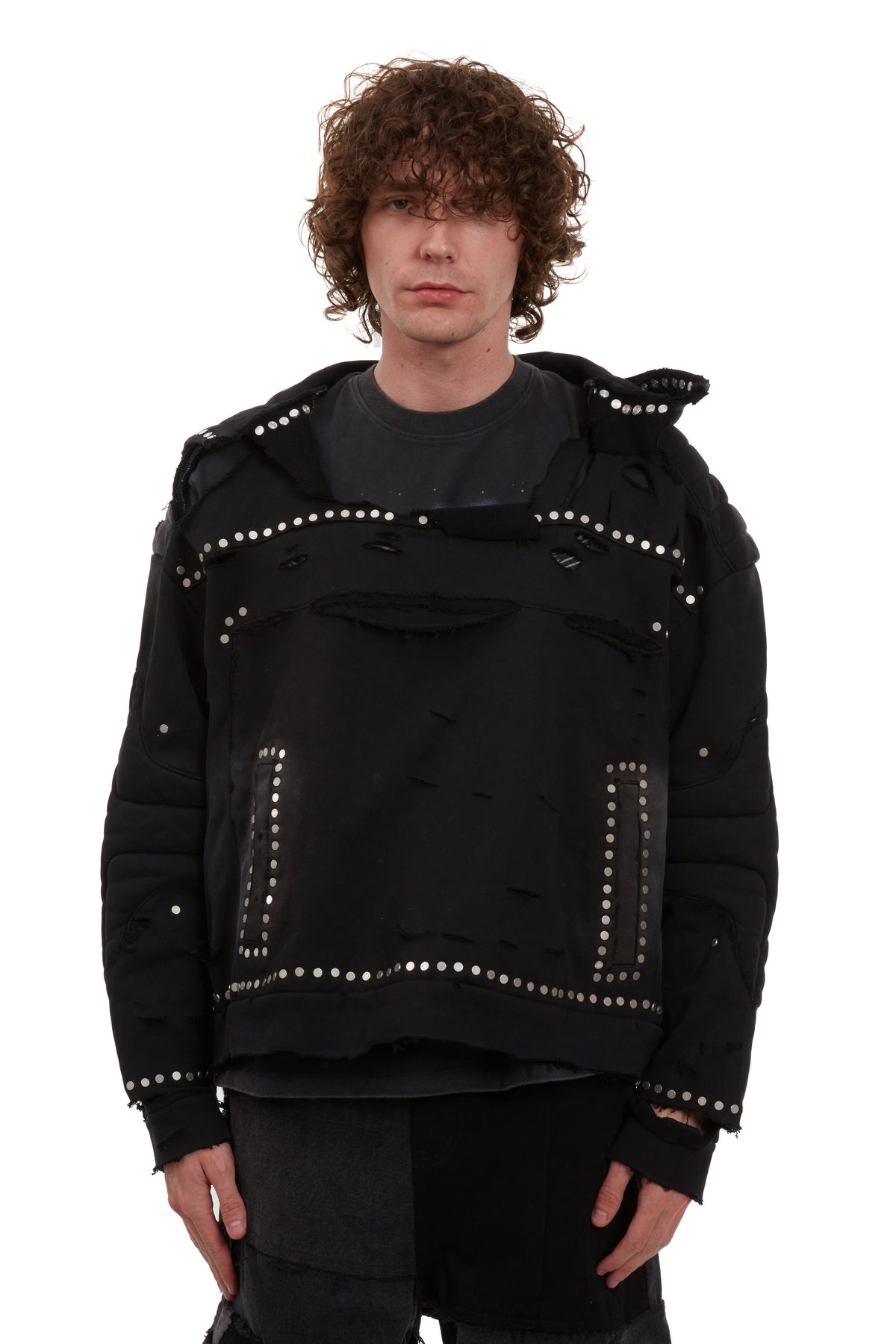 WHO DECIDES WAR HARDWARE AMOUR HOODED PULLOVER — vista 3