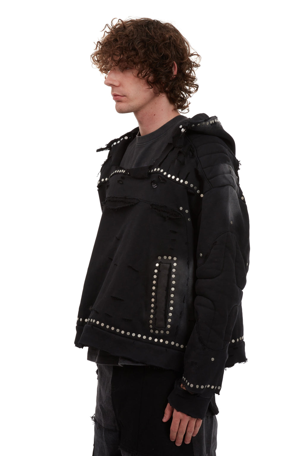 WHO DECIDES WAR HARDWARE AMOUR HOODED PULLOVER — vista 4