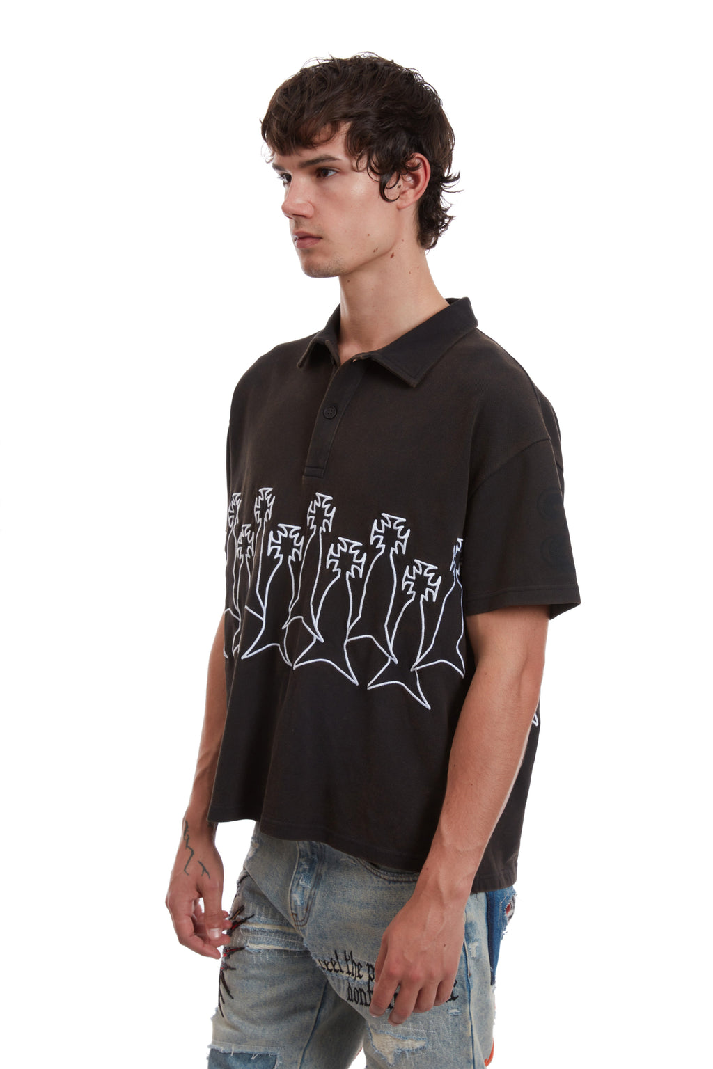 WHO DECIDES WAR CRUCIFORM POLO — vista 5