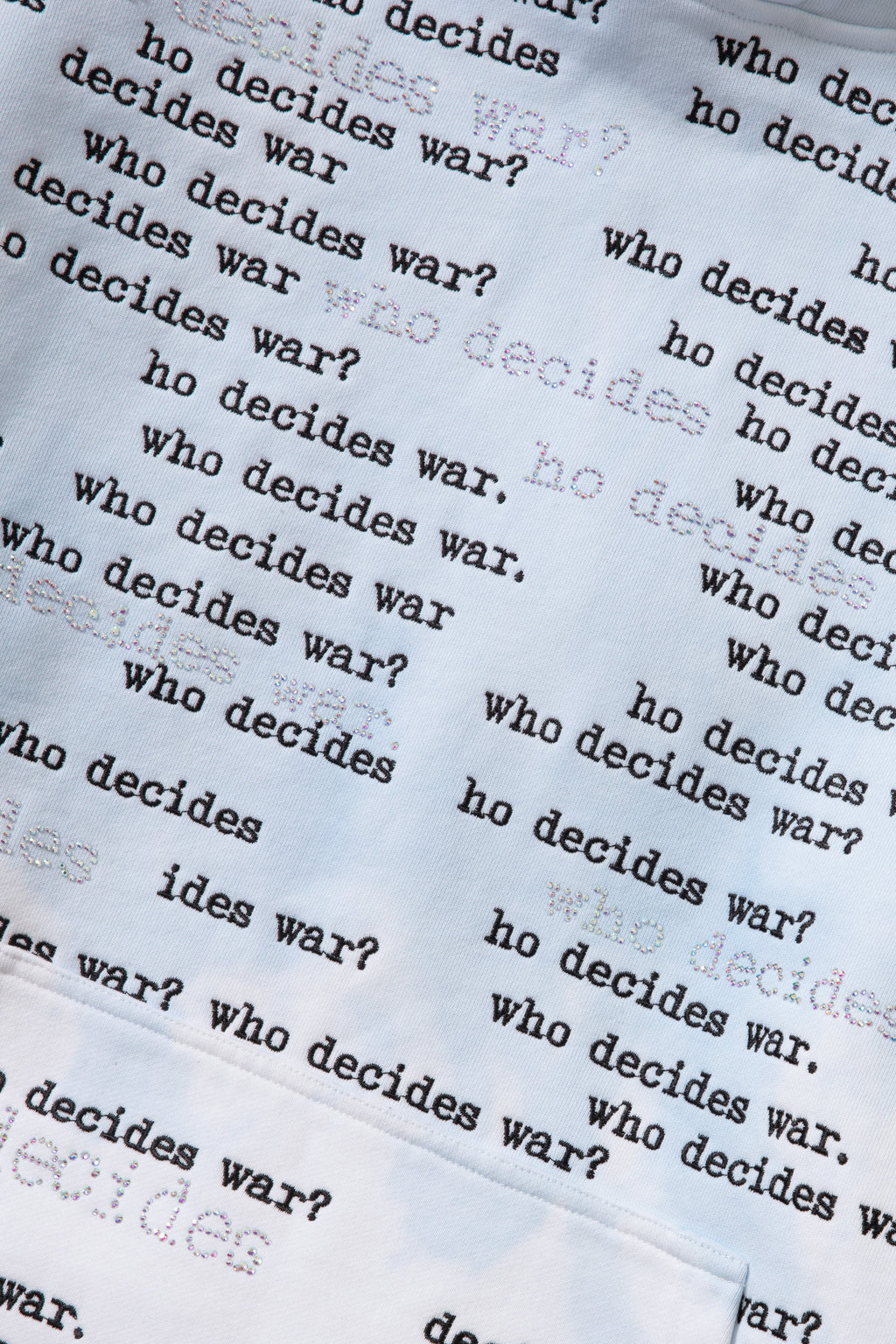 WHO DECIDES WAR WDW SCRIPTURE HOODED PULLOVER — vista 2