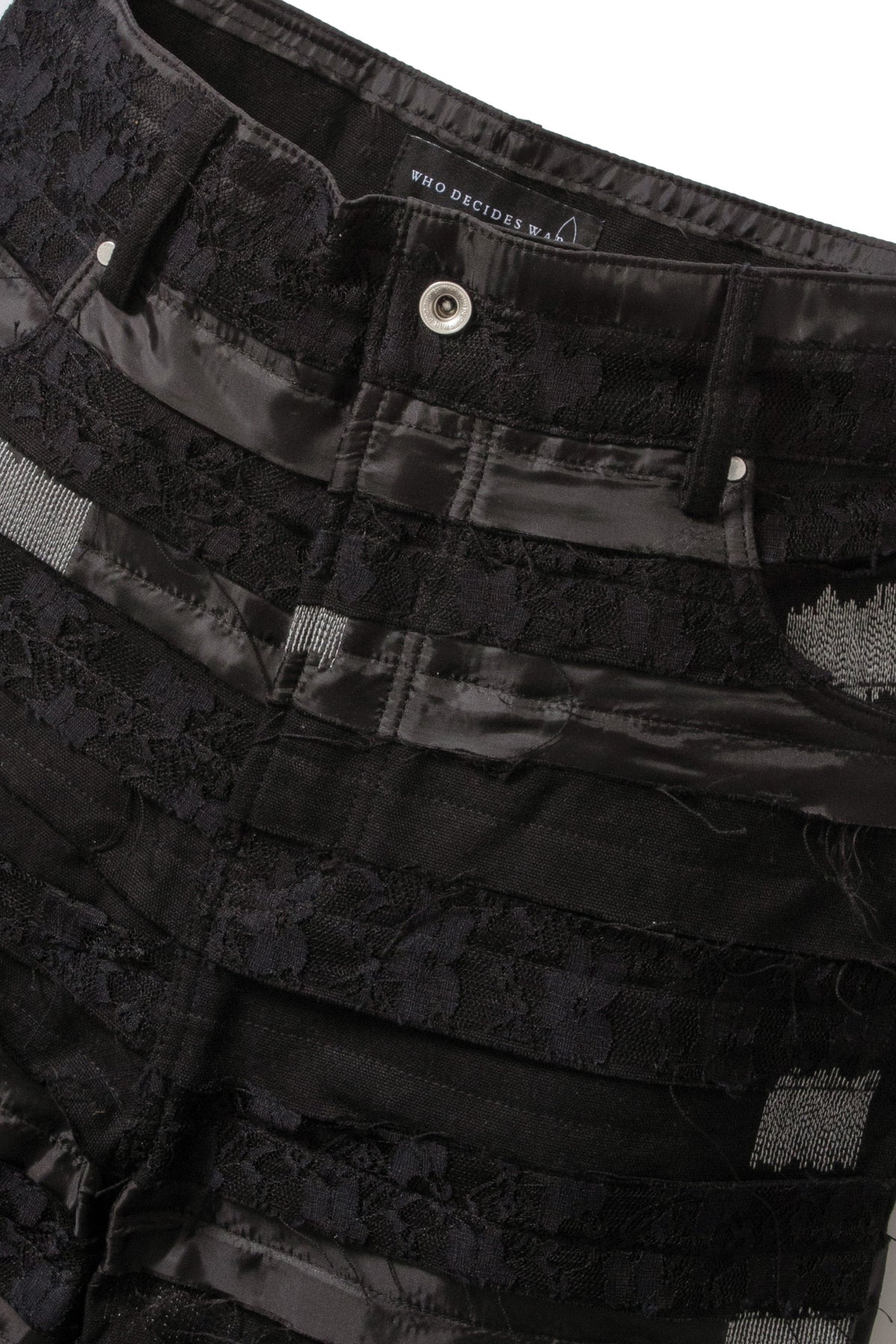 WHO DECIDES WAR INTERWOVEN SHORTS — vista 2
