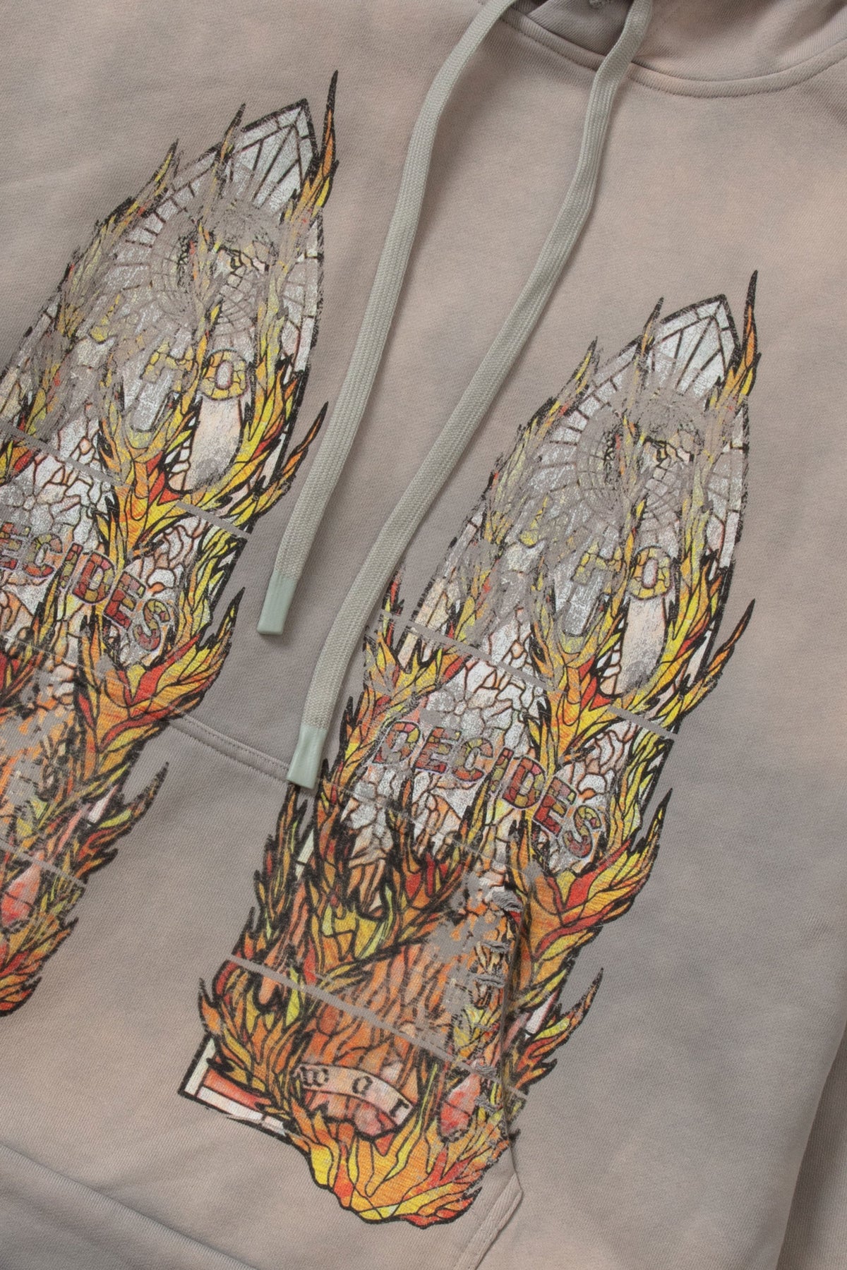 WHO DECIDES WAR FADED FLAME GLASS HOODED PULLOVER — vista 2