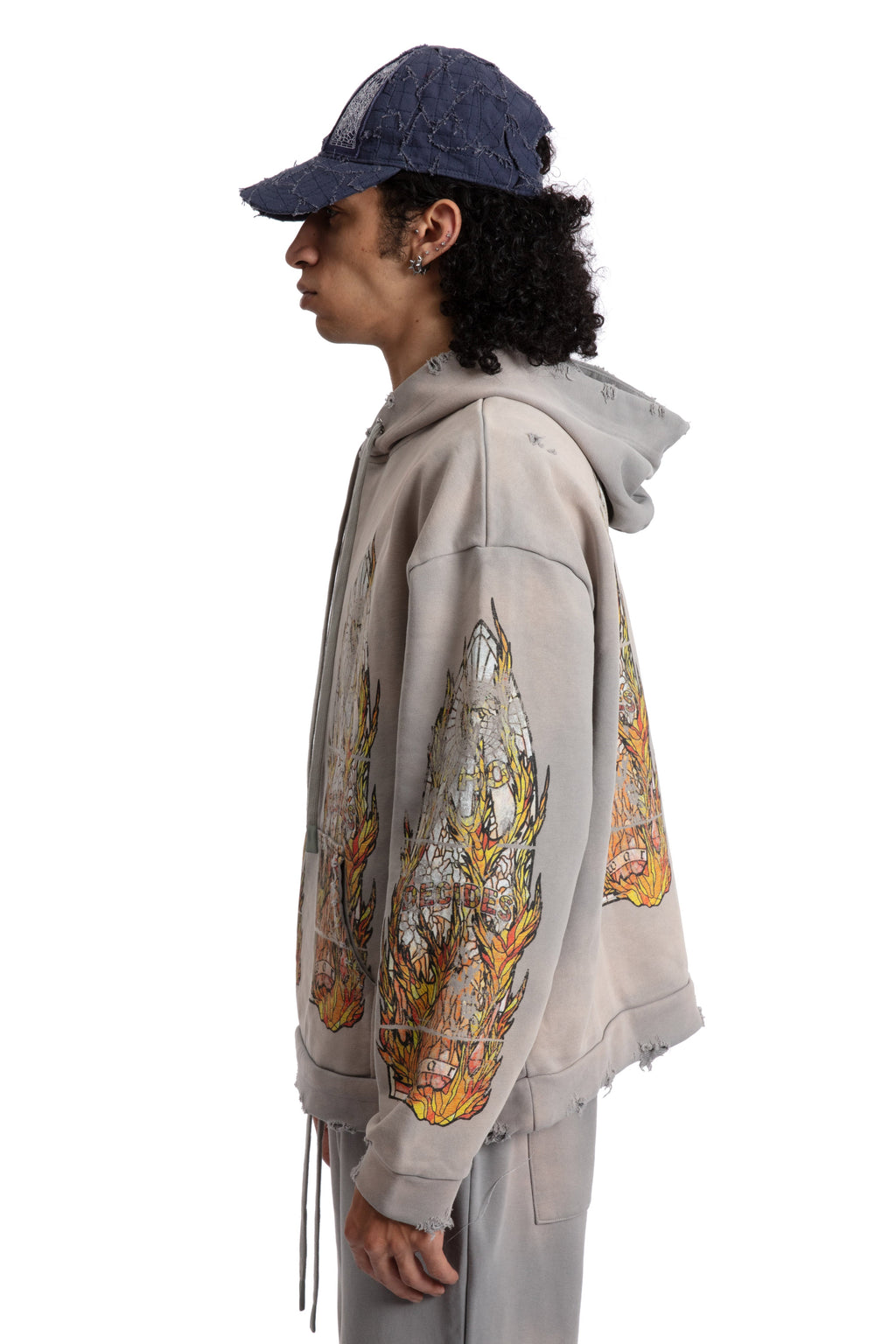 WHO DECIDES WAR FADED FLAME GLASS HOODED PULLOVER — vista 5