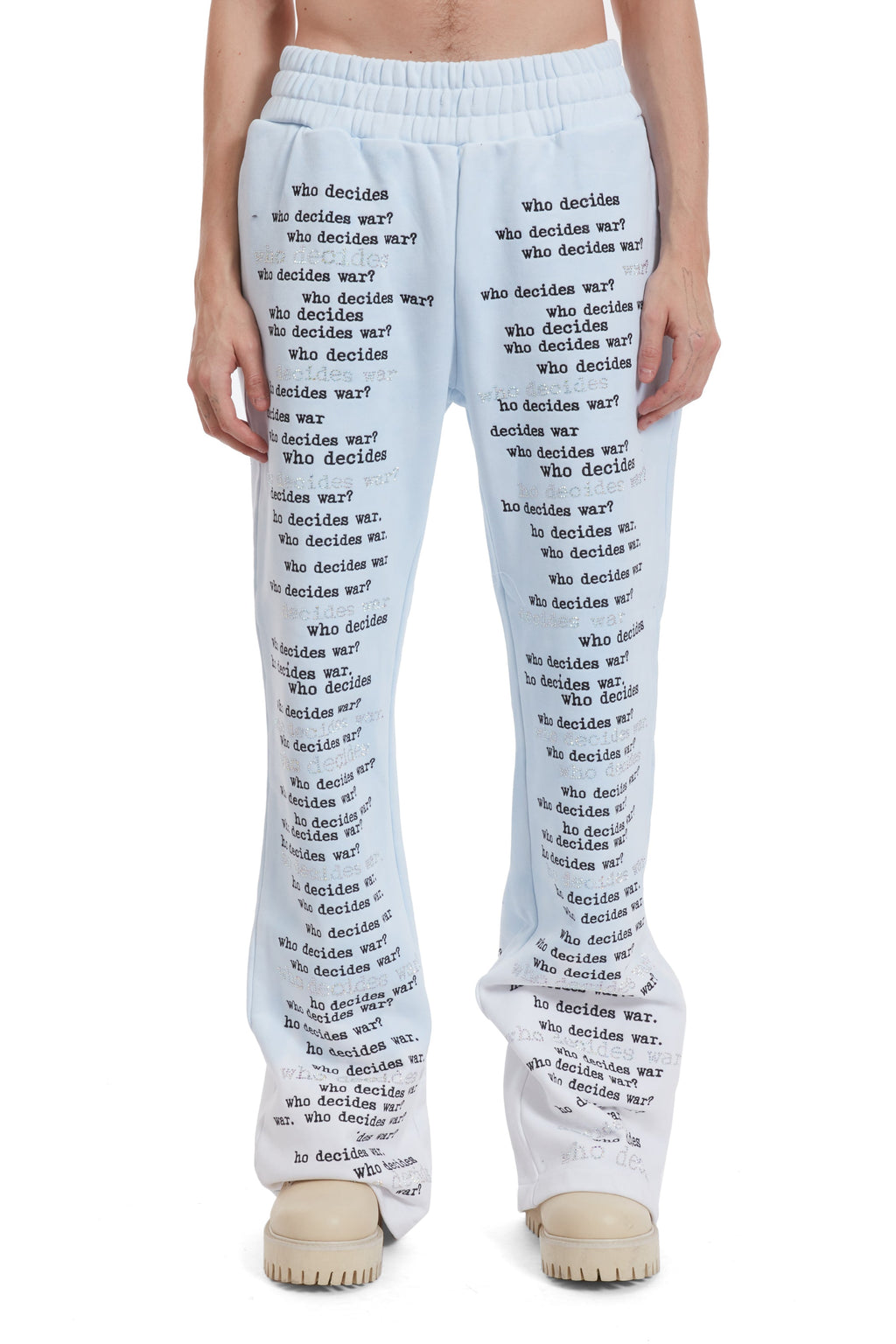 WHO DECIDES WAR WDW SCRIPTURE SWEATPANTS — vista 3
