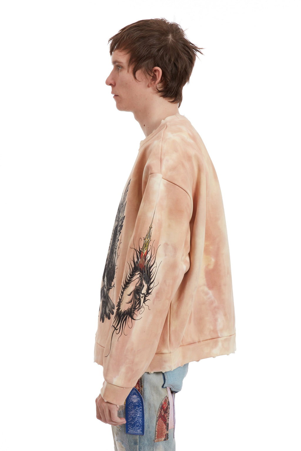 WHO DECIDES WAR SOARING WINDOW CREWNECK SWEATER — vista 5