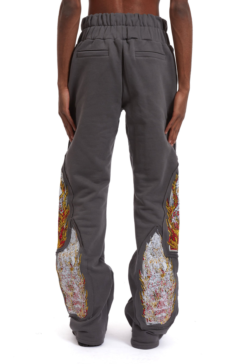 WHO DECIDES WAR TRIPLE FLAME GLASS SWEATPANTS — vista 6
