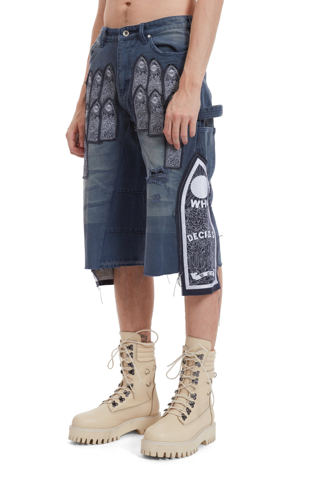 WHO DECIDES WAR PATCH ARCHED CARPENTER SHORT — vista 4