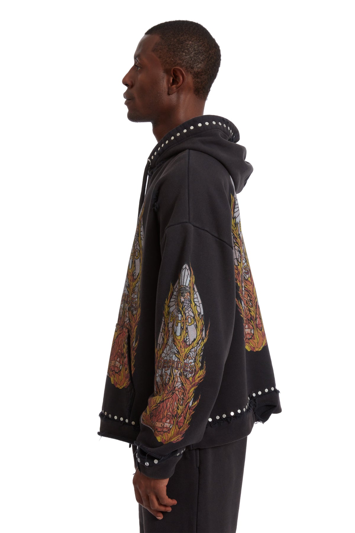 WHO DECIDES WAR HARDWARE HOODED PULLOVER — vista 5