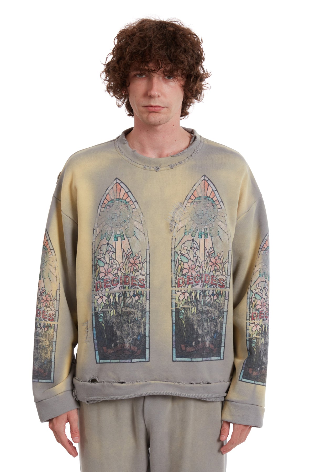 WHO DECIDES WAR FADED CREWNECK — vista 3