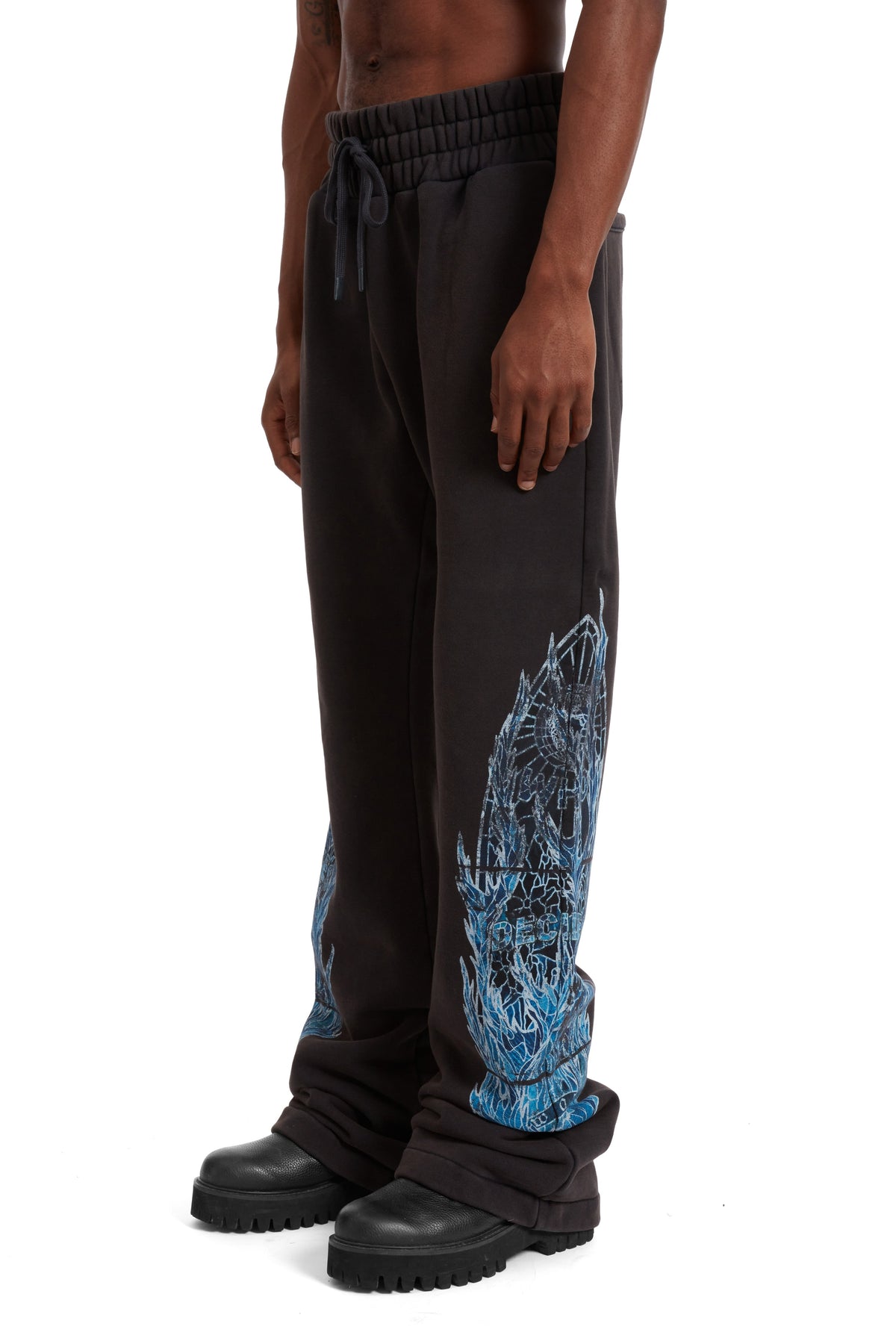 WHO DECIDES WAR FLAME GLASS HARDWARE SWEATPANT — vista 4