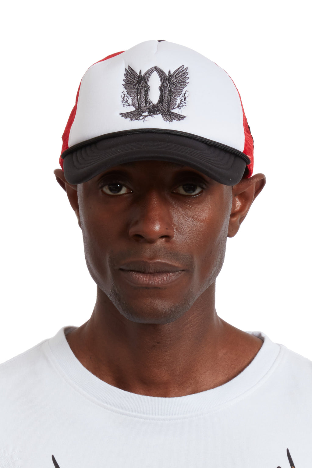 WHO DECIDES WAR BAROQUE TRUCKER HAT CRIMSON — vista 4