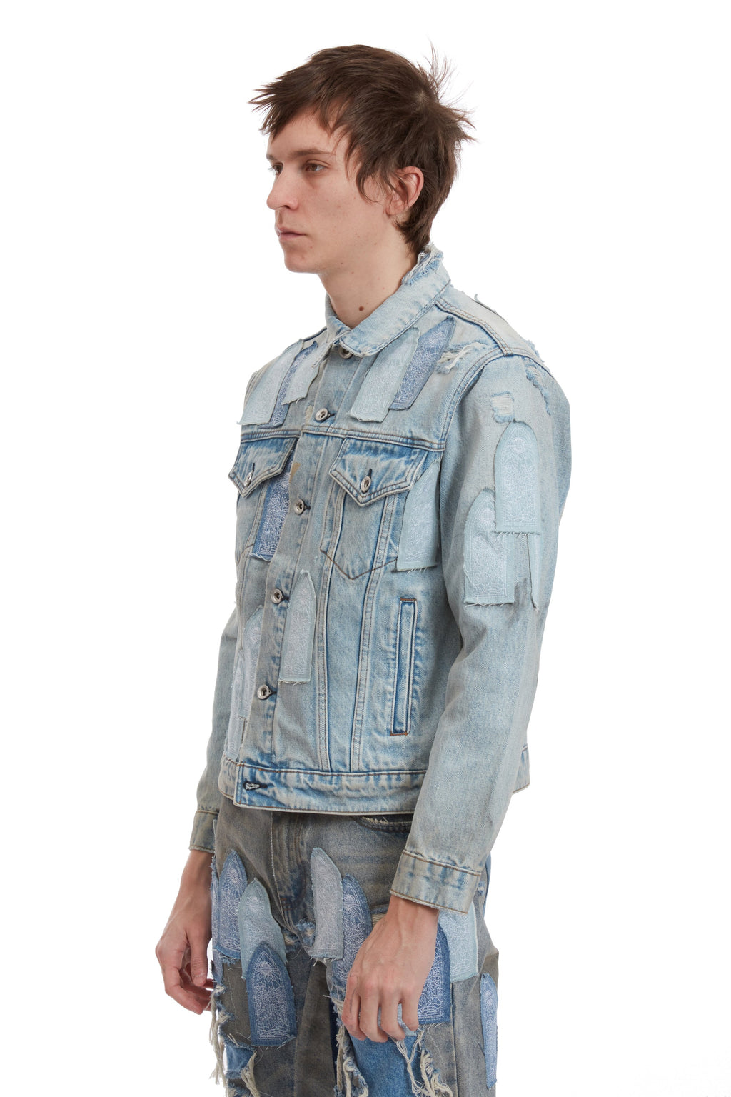 WHO DECIDES WAR PATCHED ARCH DENIM JACKET — vista 4