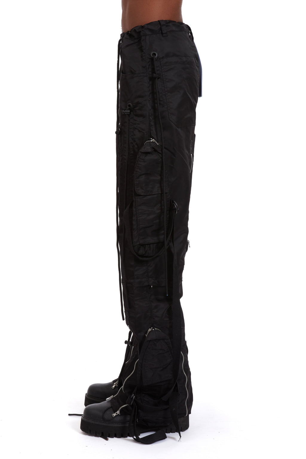 WHO DECIDES WAR STRING THEORY CARGO PANT — vista 5