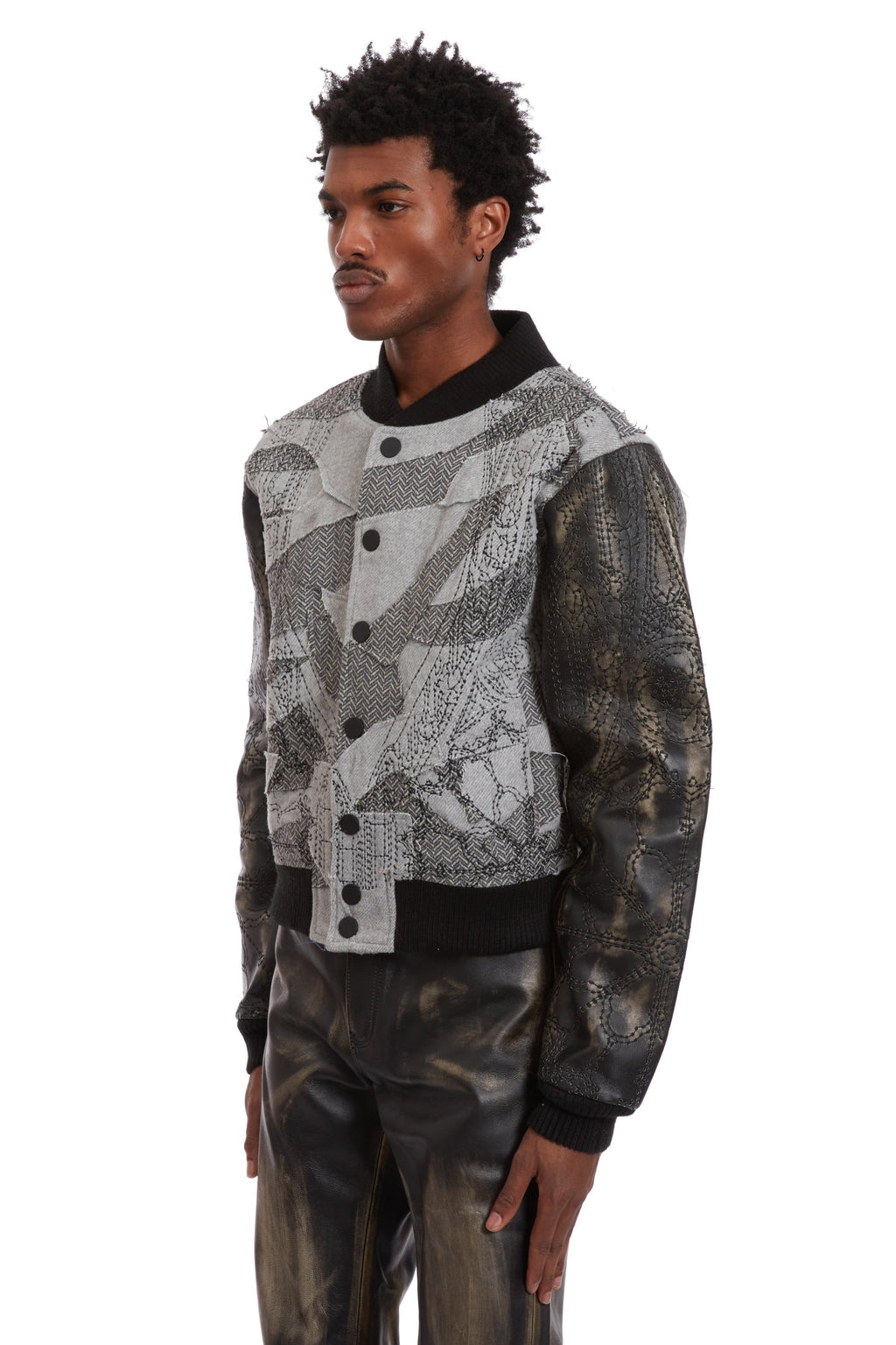 WHO DECIDES WAR NOTRE DAME VARSITY JACKET — vista 4
