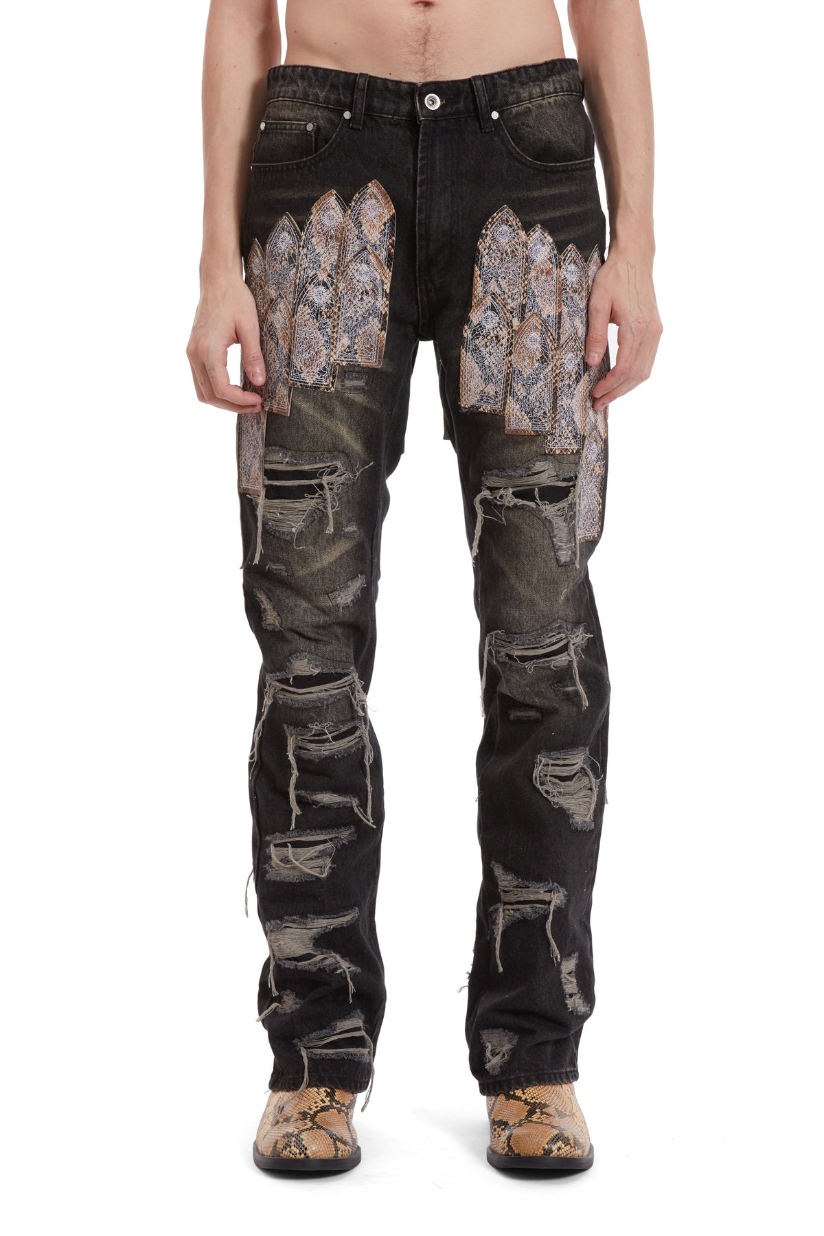 WHO DECIDES WAR PATCHED ARCH MOCHA DENIM — vista 3