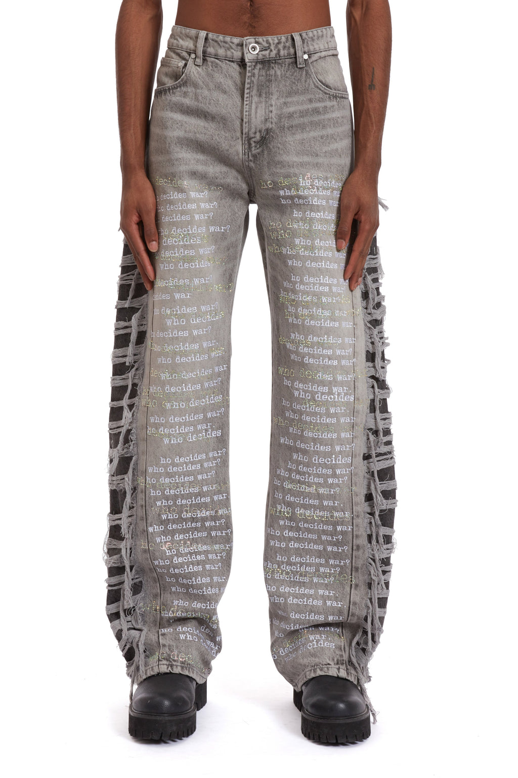 WHO DECIDES WAR ULTRA FLARE SCRIPTURE DENIM — vista 3