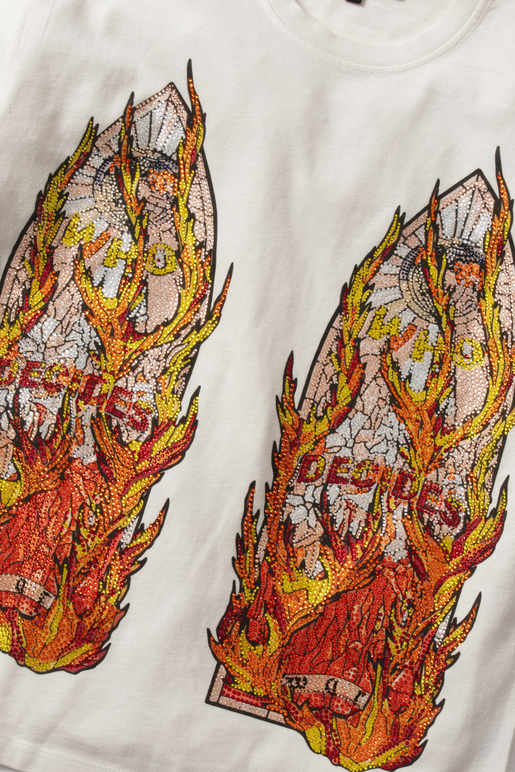 WHO DECIDES WAR RHINESTONE FLAME GLASS JERSEY — vista 2