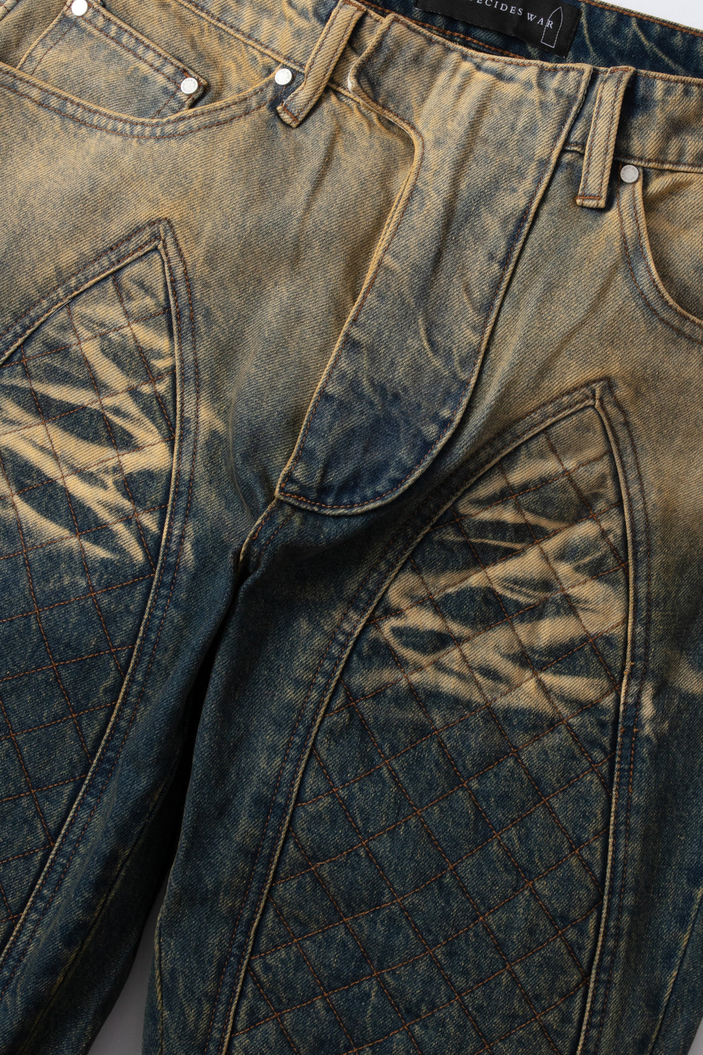 WHO DECIDES WAR MOTO DENIM — vista 2
