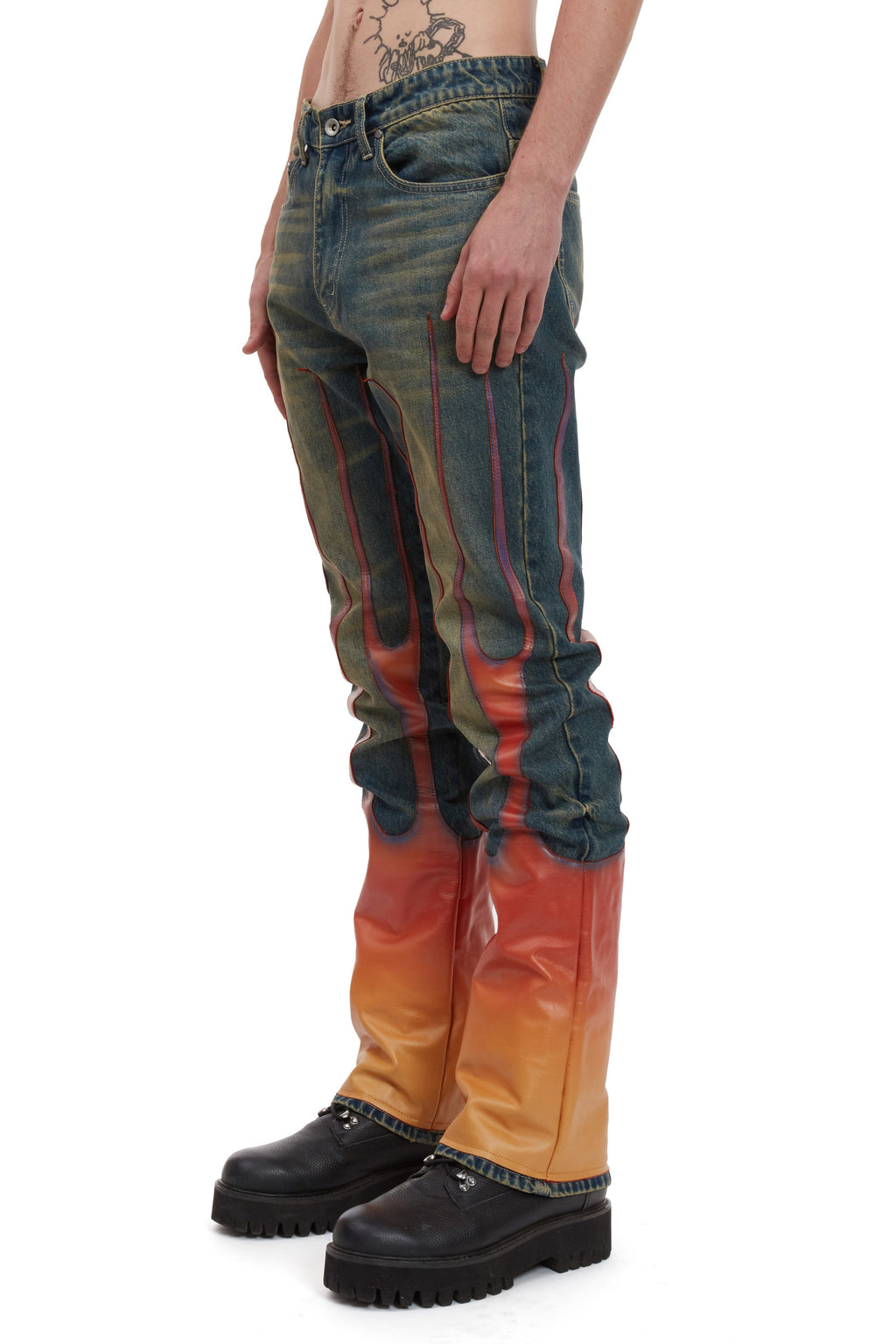 WHO DECIDES WAR FLAME DENIM — vista 4