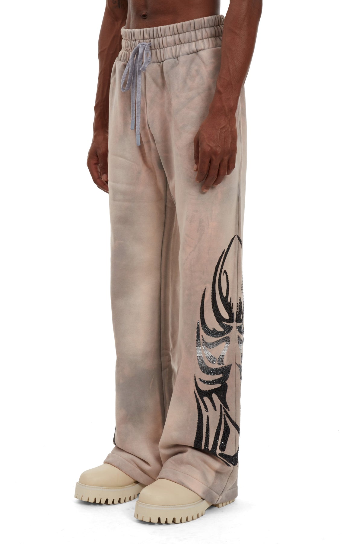 WHO DECIDES WAR WINGED SWEATPANT — vista 4