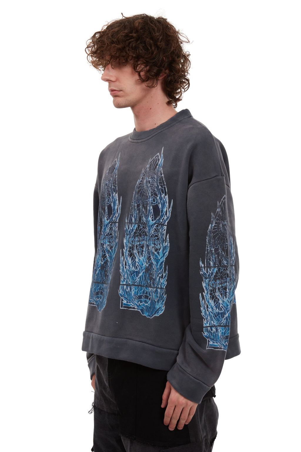 WHO DECIDES WAR FLAME GLASS PULLOVER — vista 4