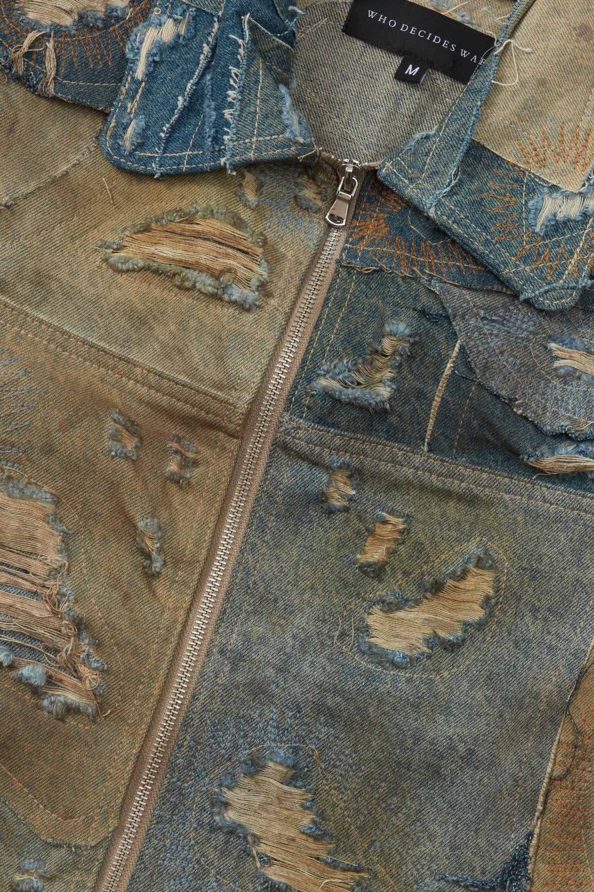 WHO DECIDES WAR DUSTY BLUES TRUCKER — vista 2