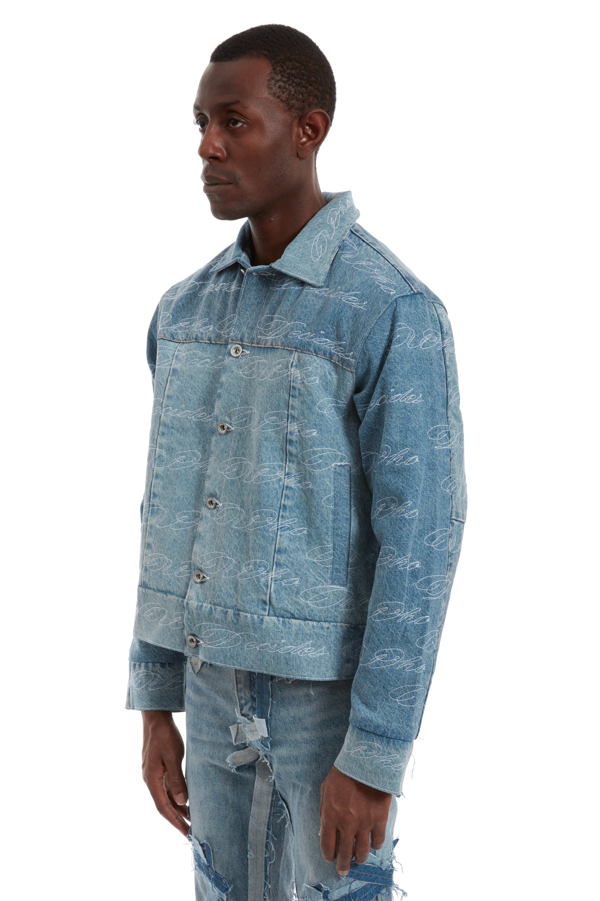 WHO DECIDES WAR MARATRE TRUCKER — vista 4