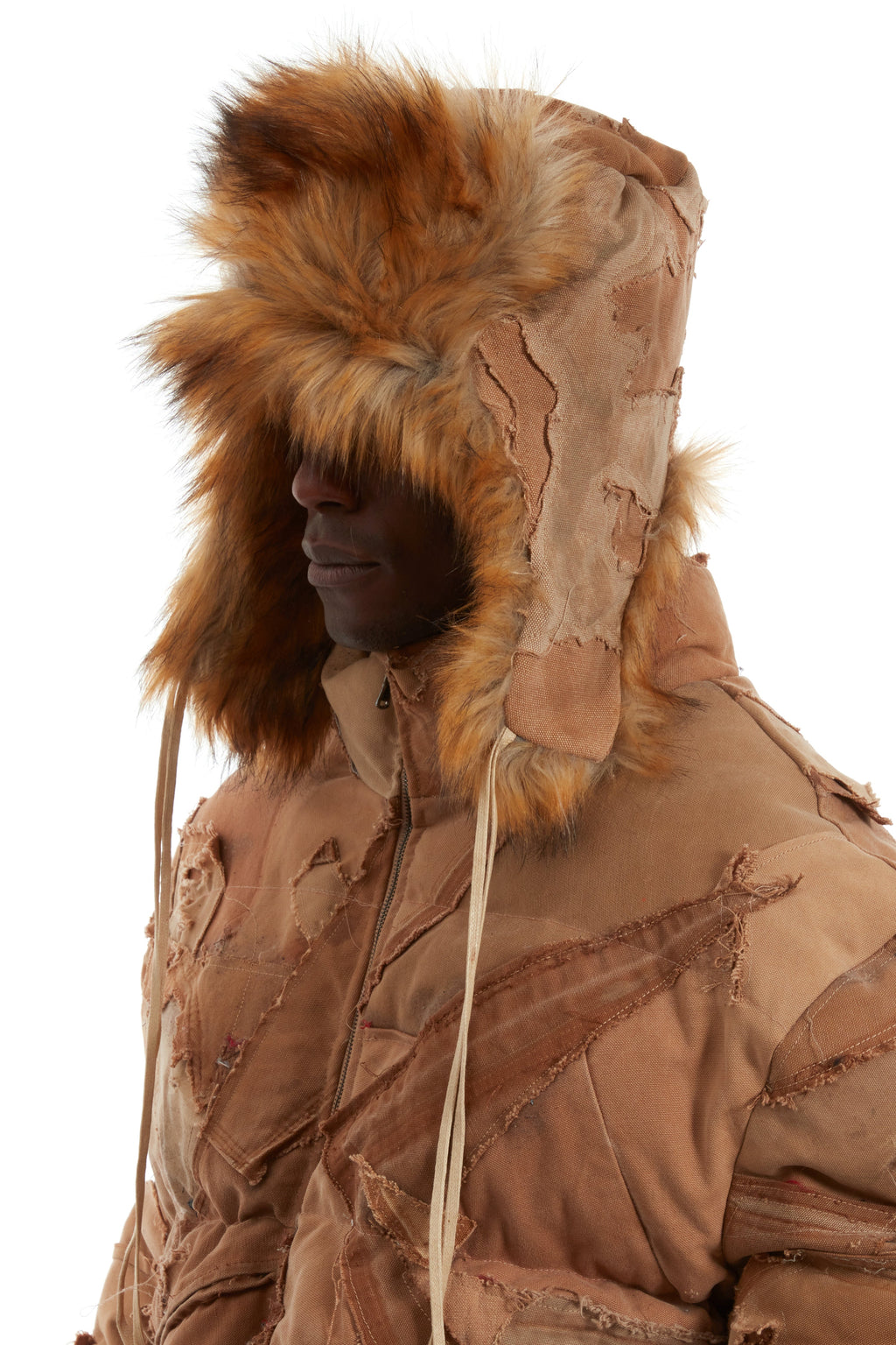WHO DECIDES WAR KHAKI TRAPPER — vista 4