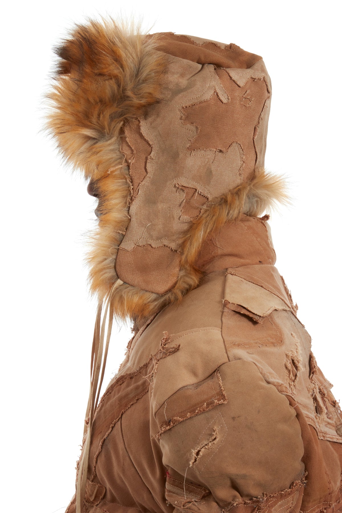 WHO DECIDES WAR KHAKI TRAPPER — vista 5