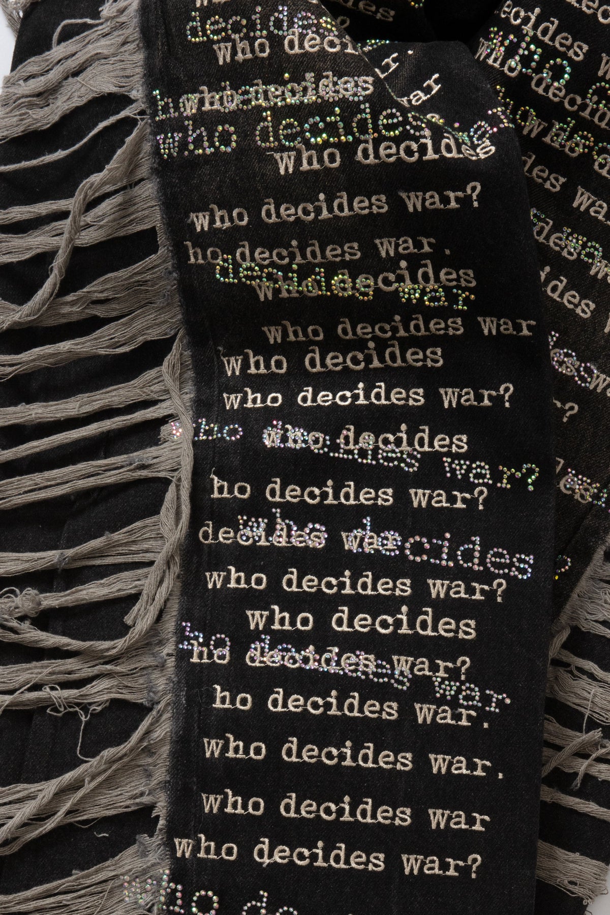 WHO DECIDES WAR ULTRA FLARE SCRIPTURE DENIM — vista 2