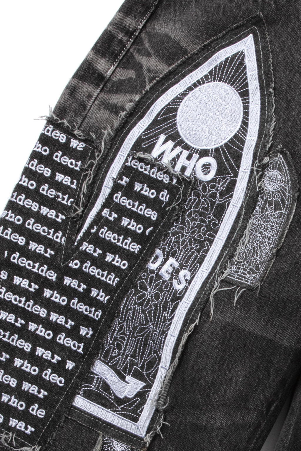 WHO DECIDES WAR MOTIF PATCHED DENIM — vista 2