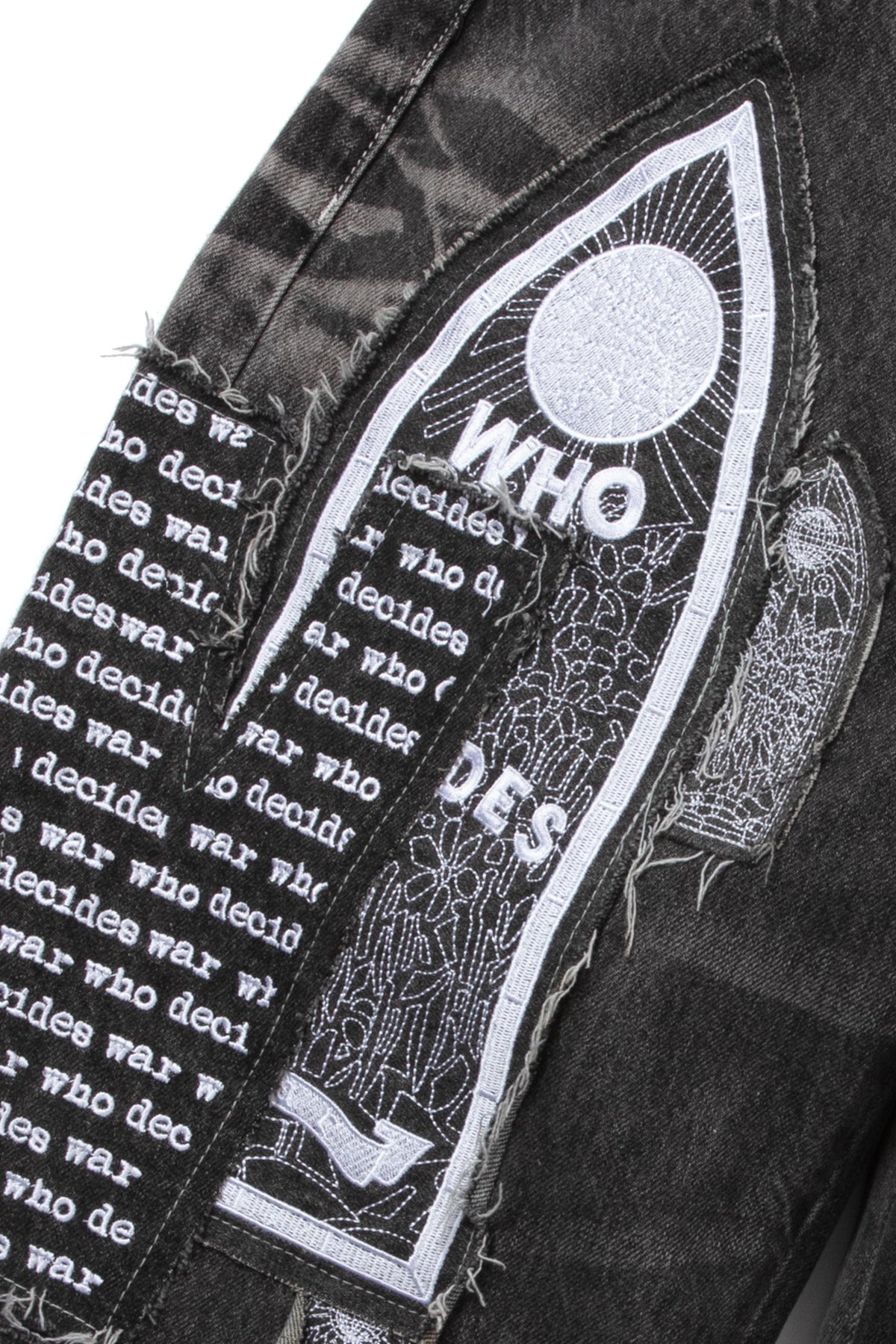 WHO DECIDES WAR MOTIF PATCHED DENIM — vista 2