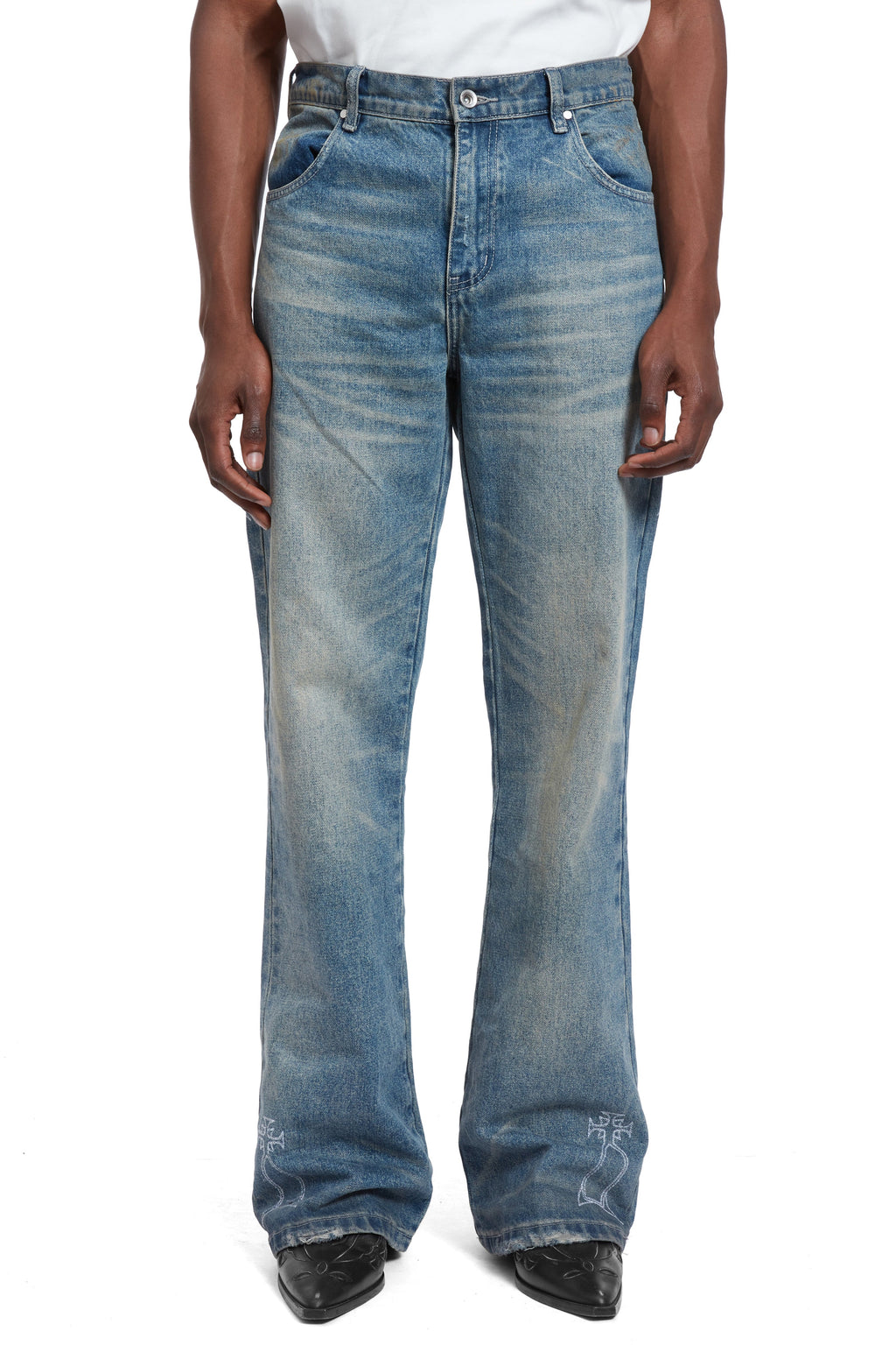 WHO DECIDES WAR DEMI FLARE FIT MEDIAN WASH WITH EMBROIDERY — vista 3