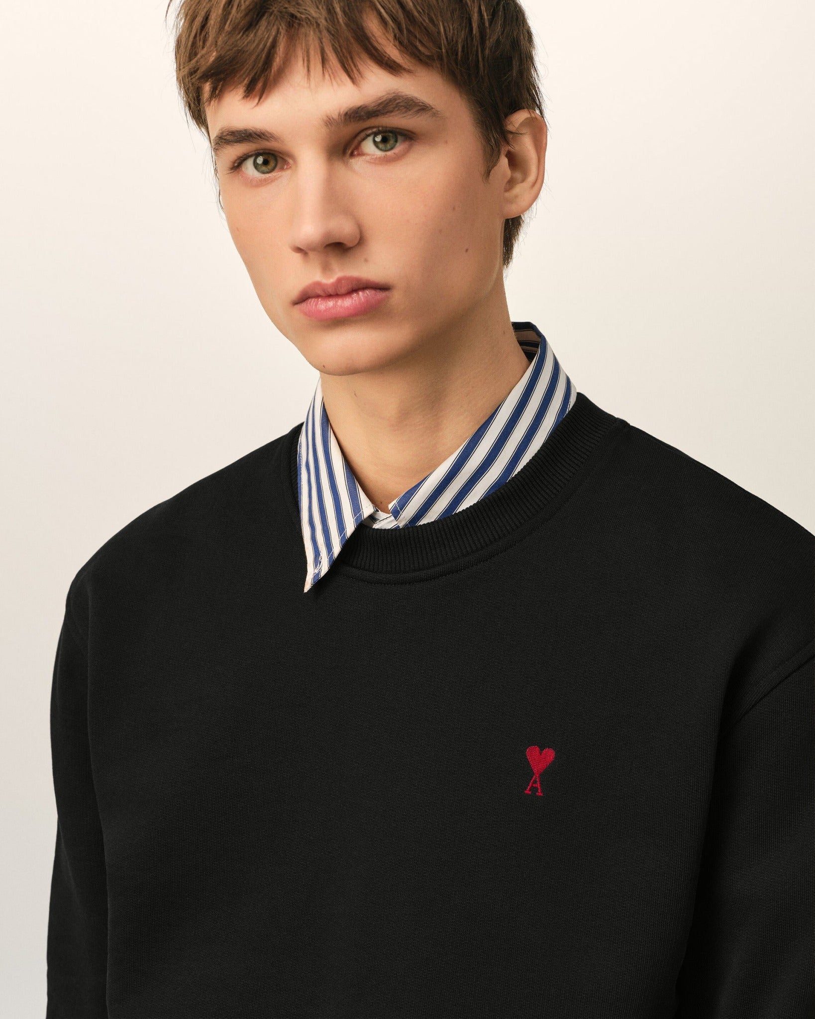 AMI PARIS BLACK CREWNECK RED HEART EMBROIDERED