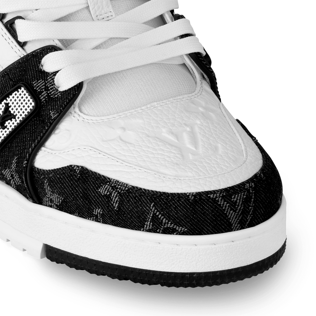 LOUIS VUITTON TRAINER MONOGRAM BLACK WHITE