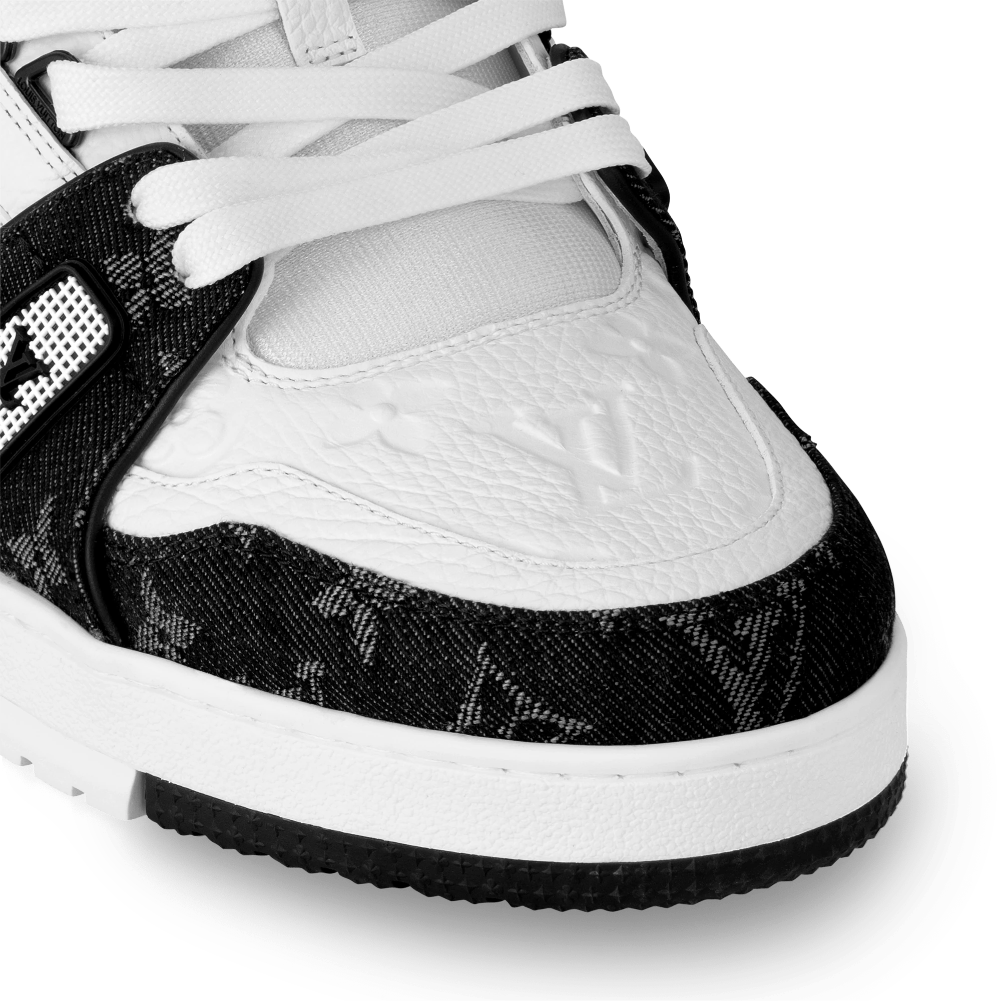 LOUIS VUITTON TRAINER MONOGRAM BLACK WHITE