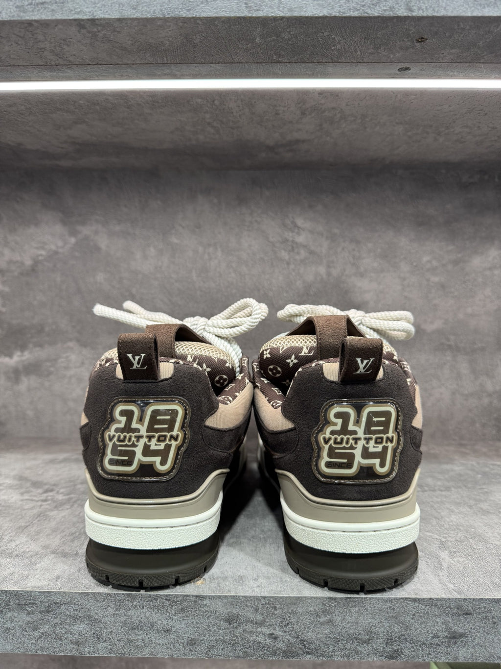 LOUIS VUITTON LV SKATE DARK BROWN