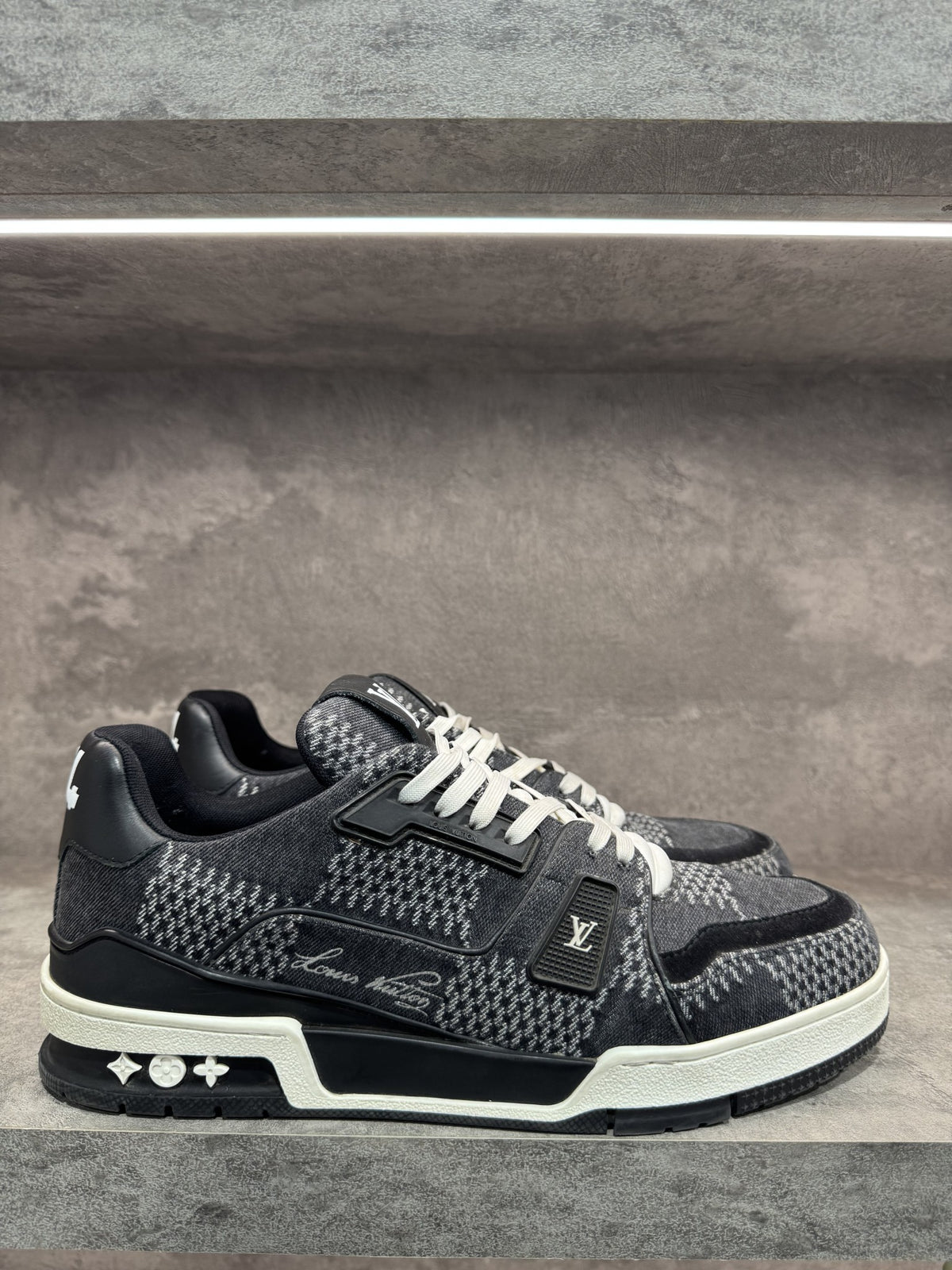 LOUIS VUITTON TRAINER DAMIER DENIM BLACK SNEAKERS