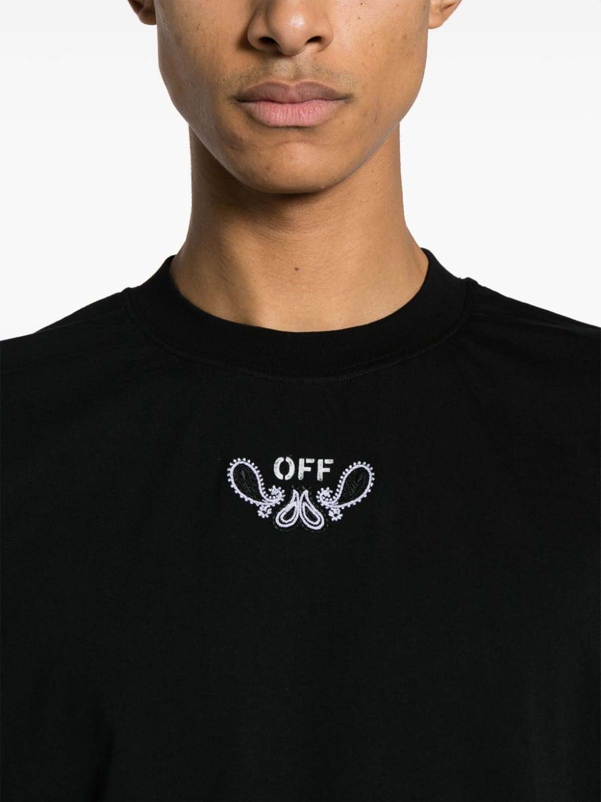 OFF-WHITE BANDANA PRINTED T-SHIRT BLACK