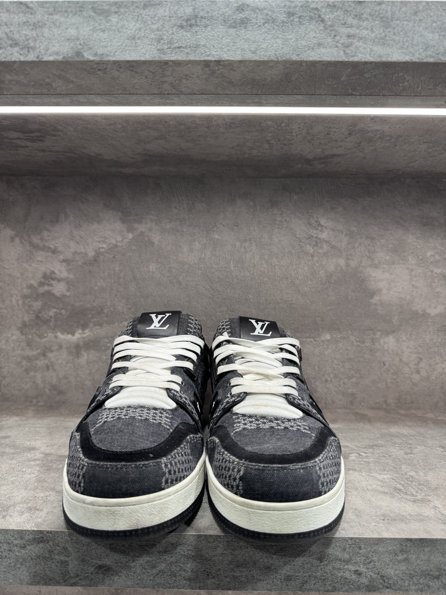 LOUIS VUITTON TRAINER DAMIER DENIM BLACK SNEAKERS