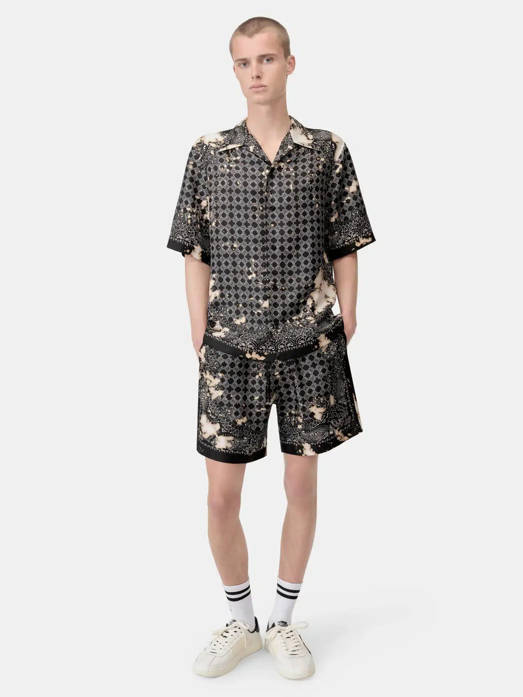 AMIRI BLEACH BANDANA SHORT BLACK