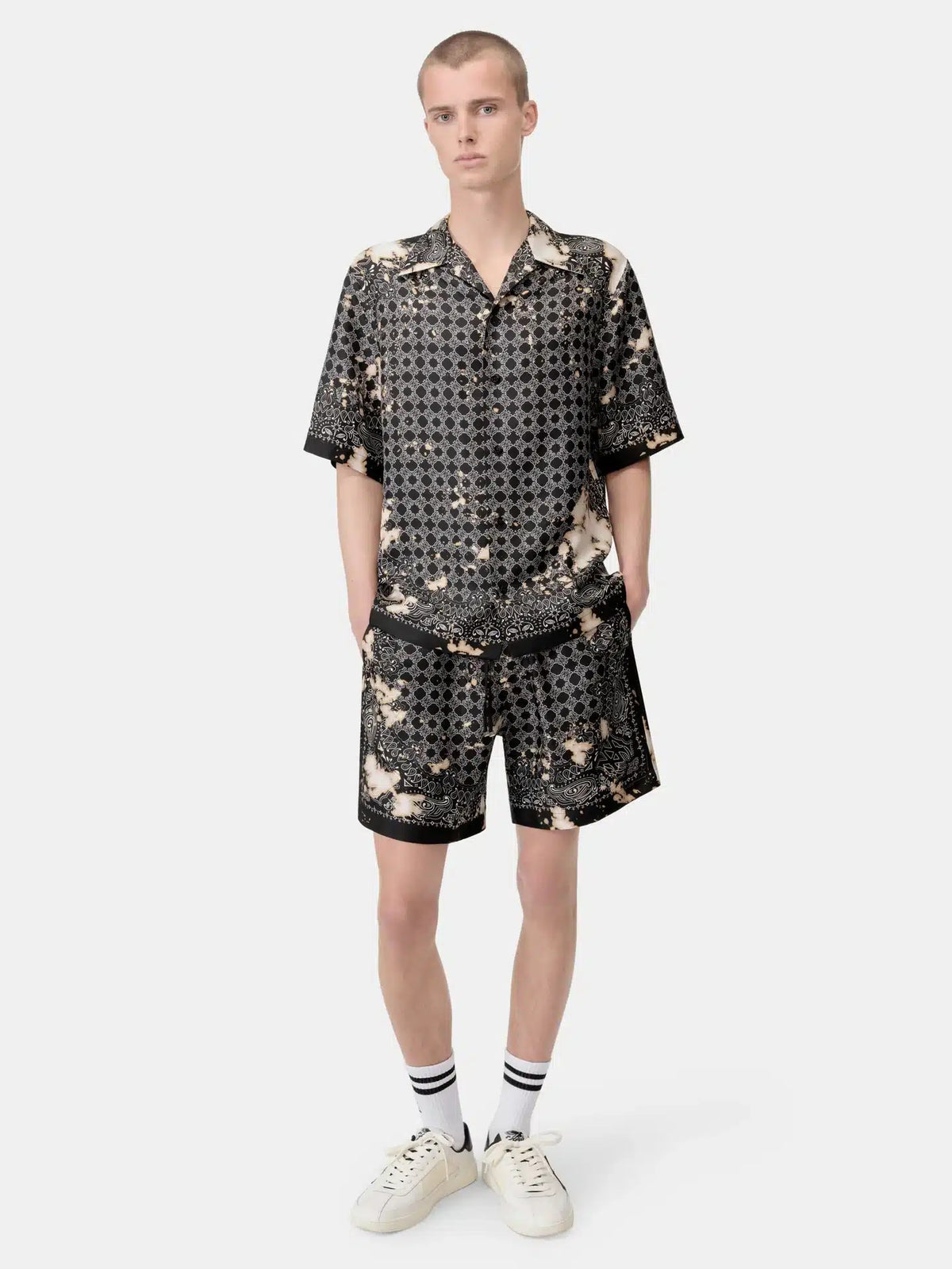 AMIRI BLEACH BANDANA SHORT BLACK