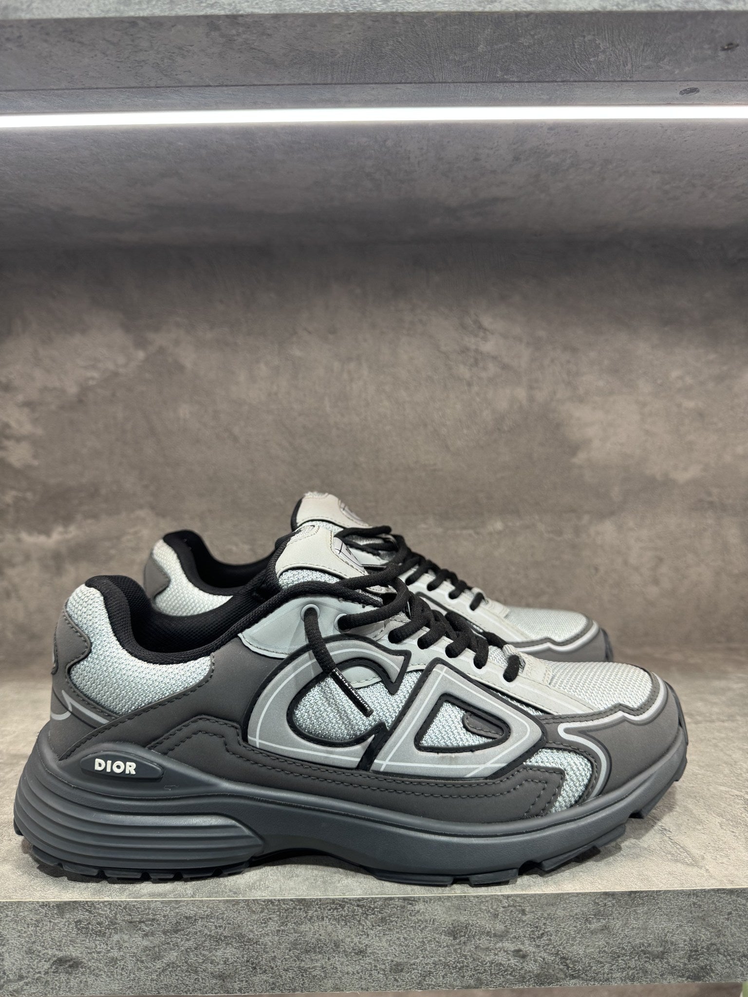 DIOR B30 GREY BLACK SNEAKERS