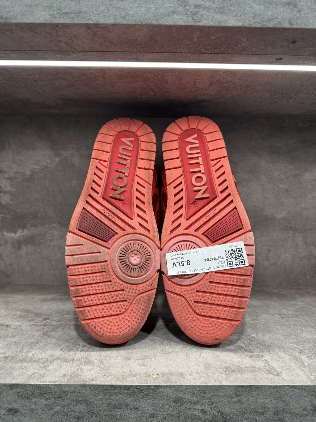 LOUIS VUITTON SKATE TRIPLE RED