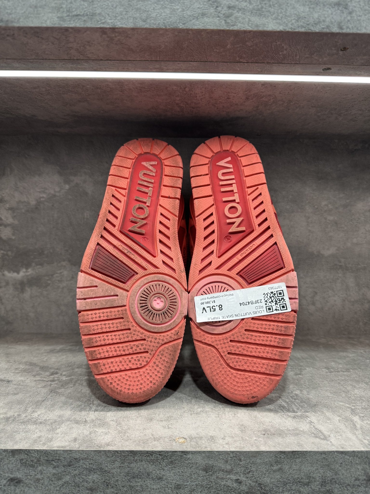 LOUIS VUITTON SKATE TRIPLE RED