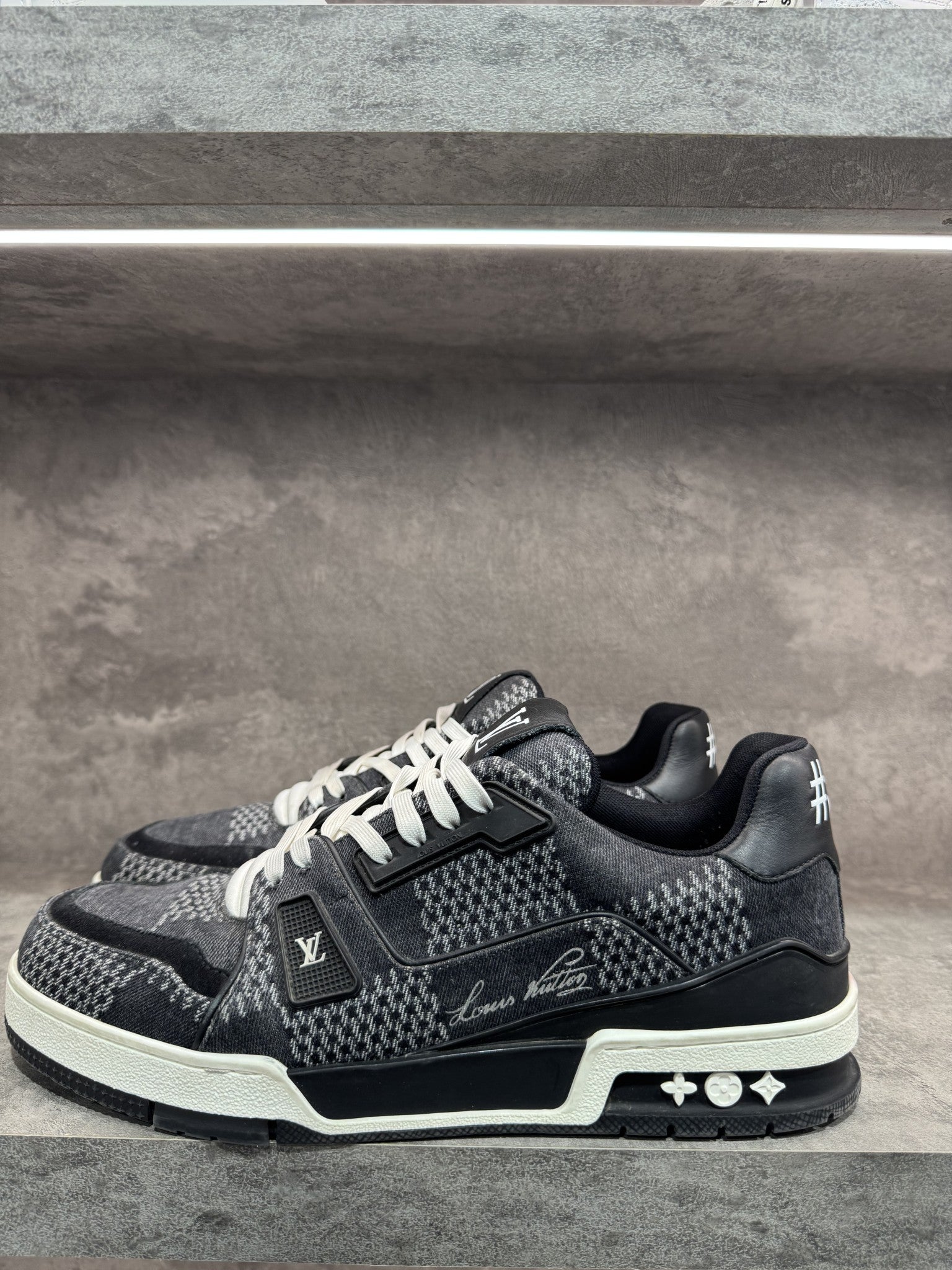 LOUIS VUITTON TRAINER DAMIER DENIM BLACK SNEAKERS